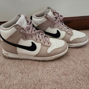 Nike Dunks Fossil Stone